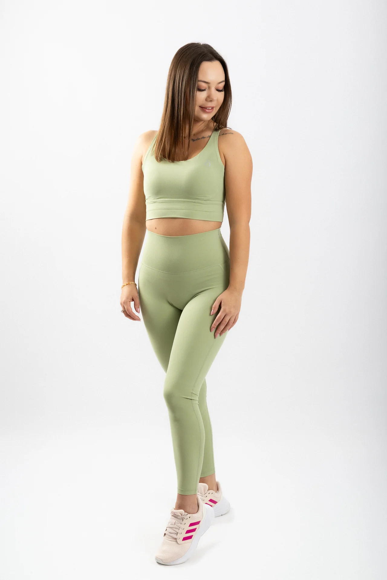 Empower w kolorze pistacjowym